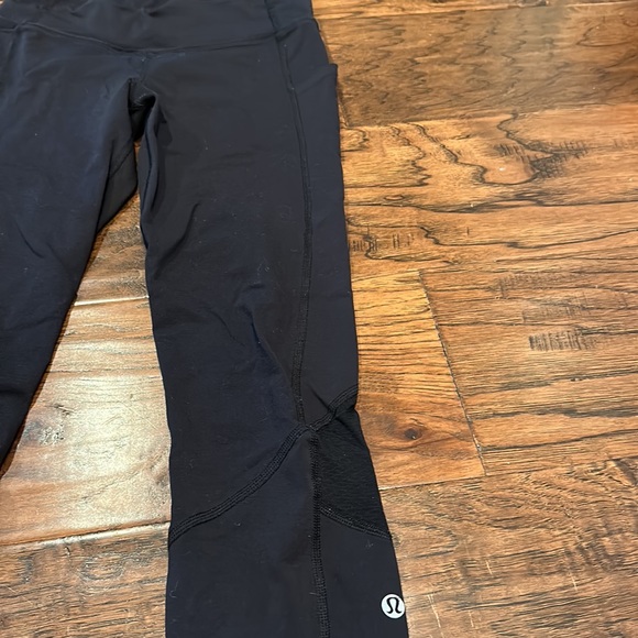 GUC lululemon capri pants with side pockets and mesh detail on the back of knees - Picture 2 of 3